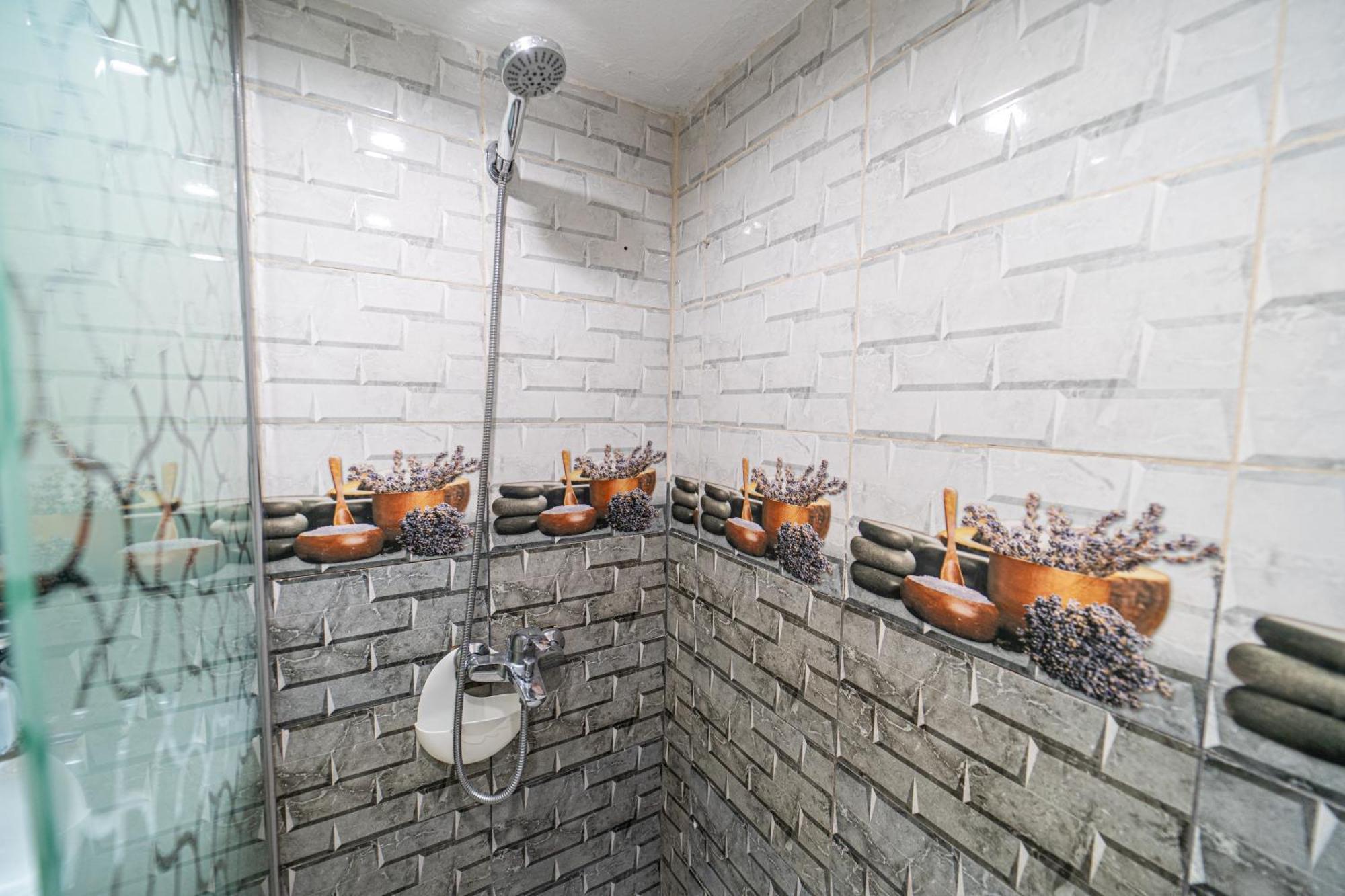شقه خاصه تكفي 6 اشخاص Apartemen Riyadh