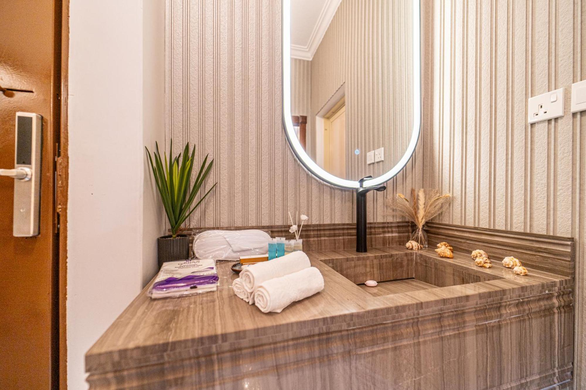 شقه خاصه تكفي 6 اشخاص Apartment